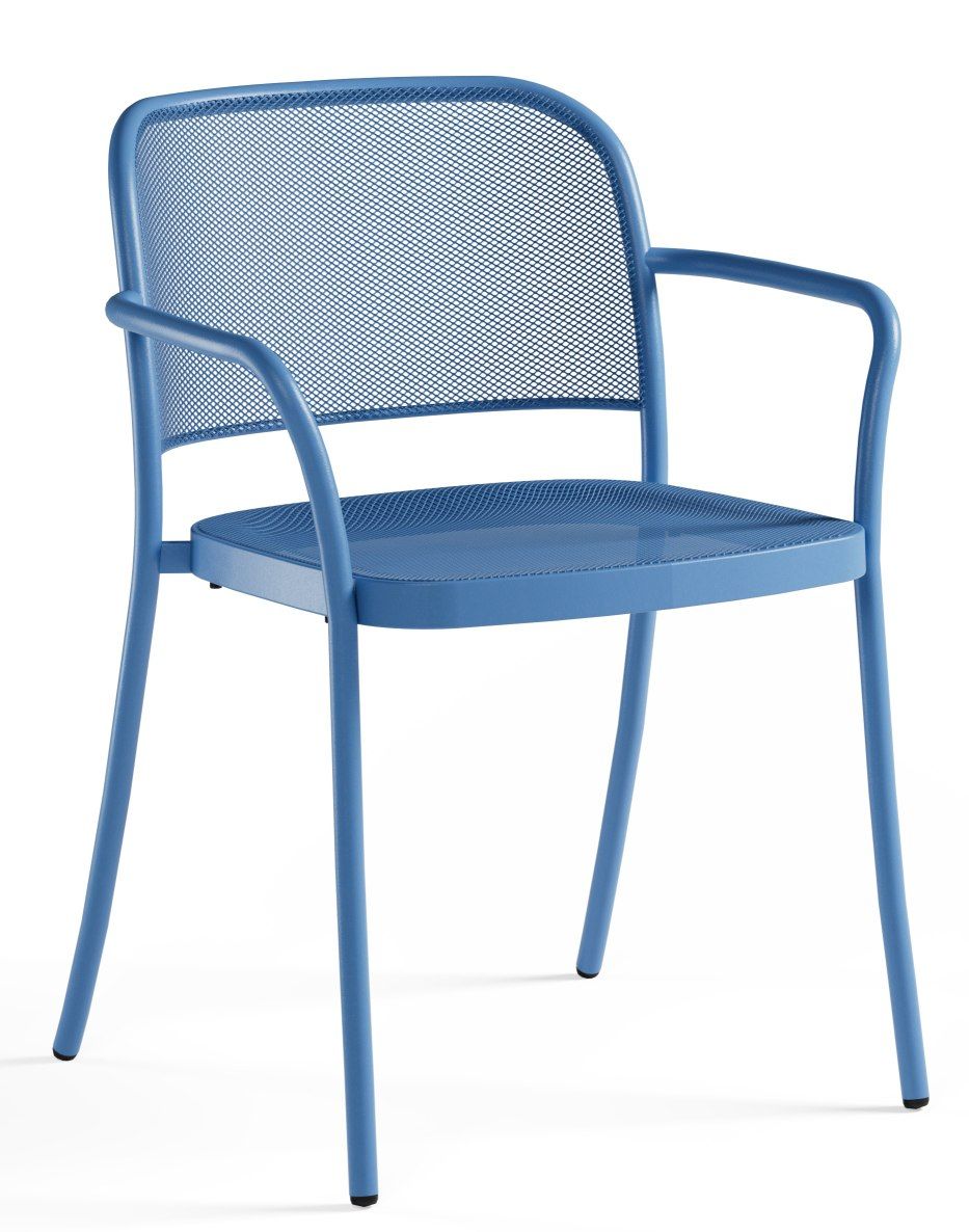 Blauer Cafè Armchair von Emu für den Außenbereich, moderner Metallstuhl mit Armlehnen und Netzstruktur.