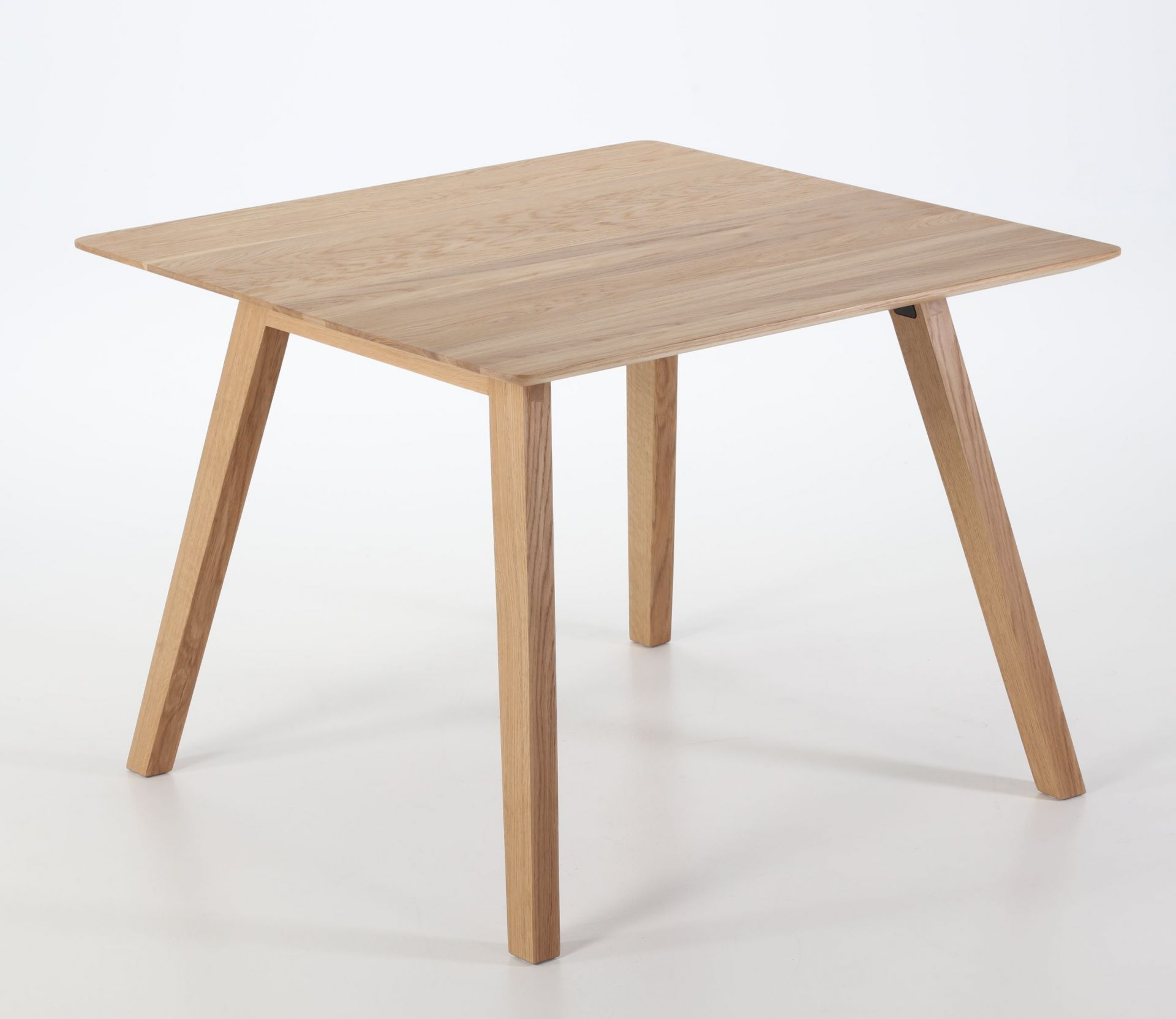 Quadratischer Monk Tisch von Prostoria aus hellem Eichenholz mit minimalistischem Design.