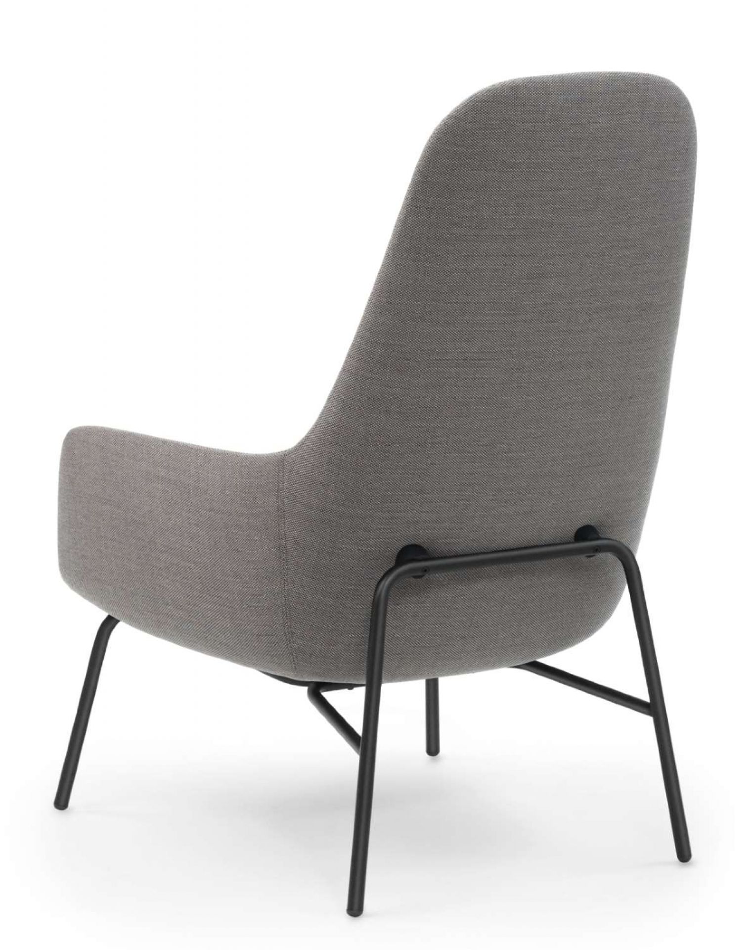 Rückansicht des grauen Era Lounge Sessels von Normann Copenhagen mit hohem Rücken und schwarzem Metallgestell.
