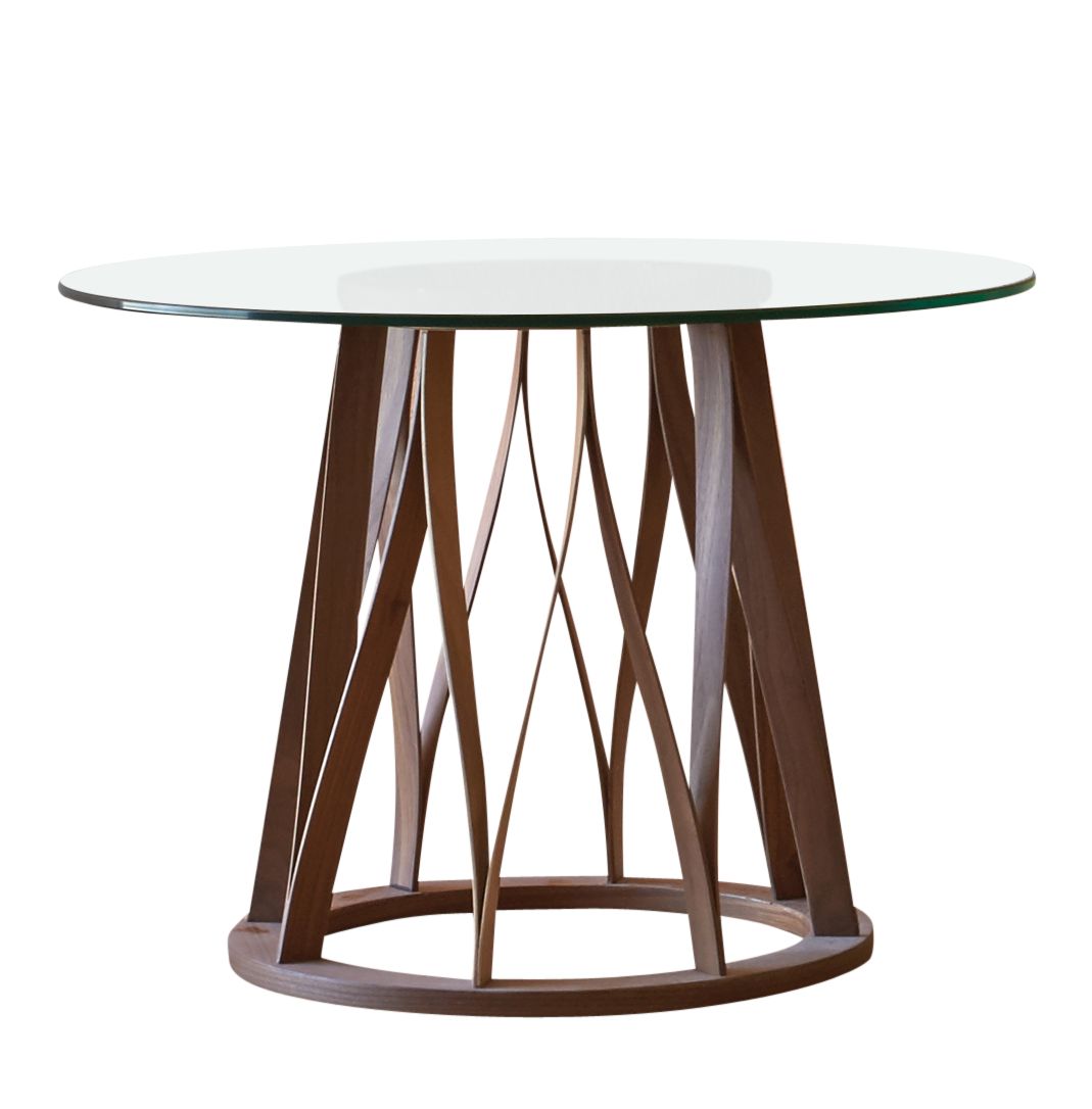 Acco Beistelltisch von Miniforms mit runder Glasplatte und einzigartigem Holzgestell. Moderner Tisch für Wohnzimmer.
