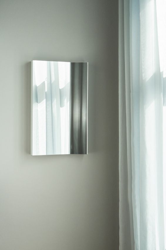 Mimesis Mirror Spiegel Please wait to be seated