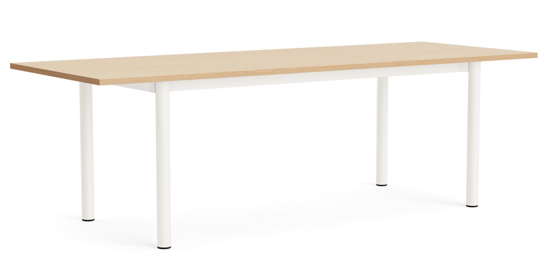 Annex Esstisch von Hay mit heller Tischplatte und weißen Beinen im modernen Design.