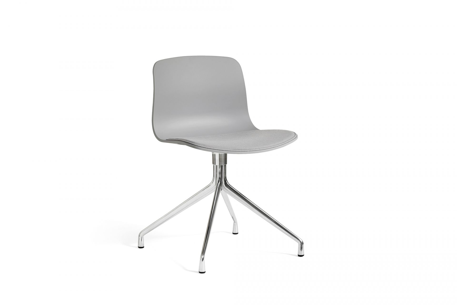 Grauer About a Chair AAC 10 Stuhl von Hay mit verchromtem Vierfußgestell.