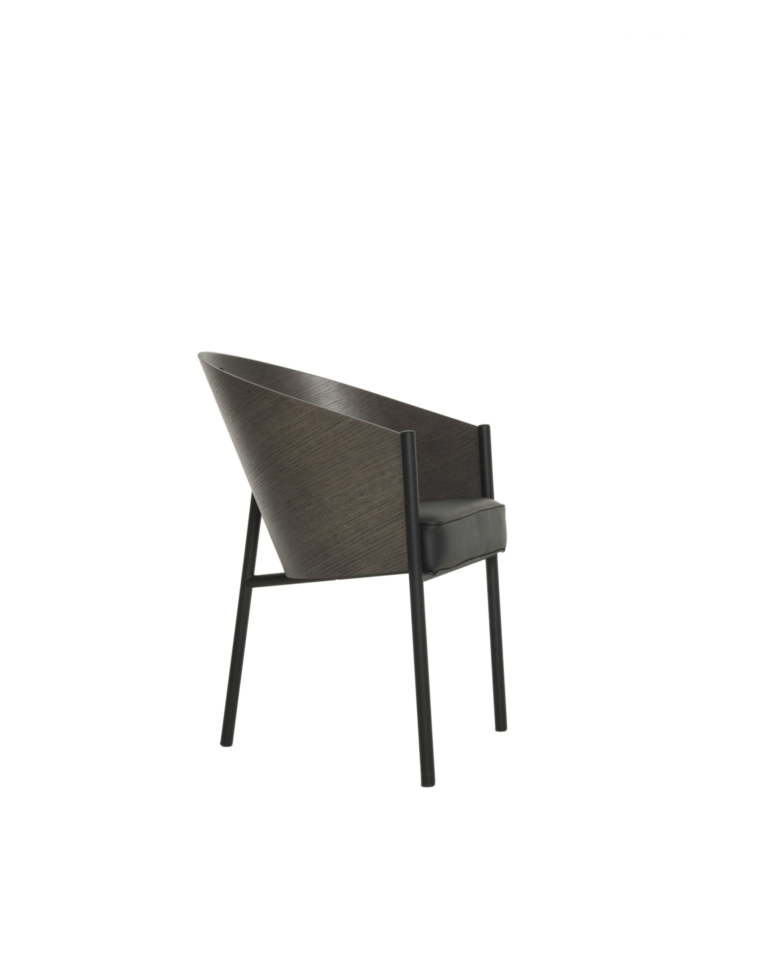 Moderner Sessel mit Holzschale und schwarzem Lederkissen, minimalistisches Design für Wohnzimmer und Büro.