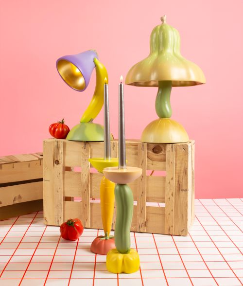 Seletti Vitamin Table Lamp Aubergine, dekorative Tischleuchte in Gemüseform, modernes Design für Wohnzimmer und Schlafzimmer.