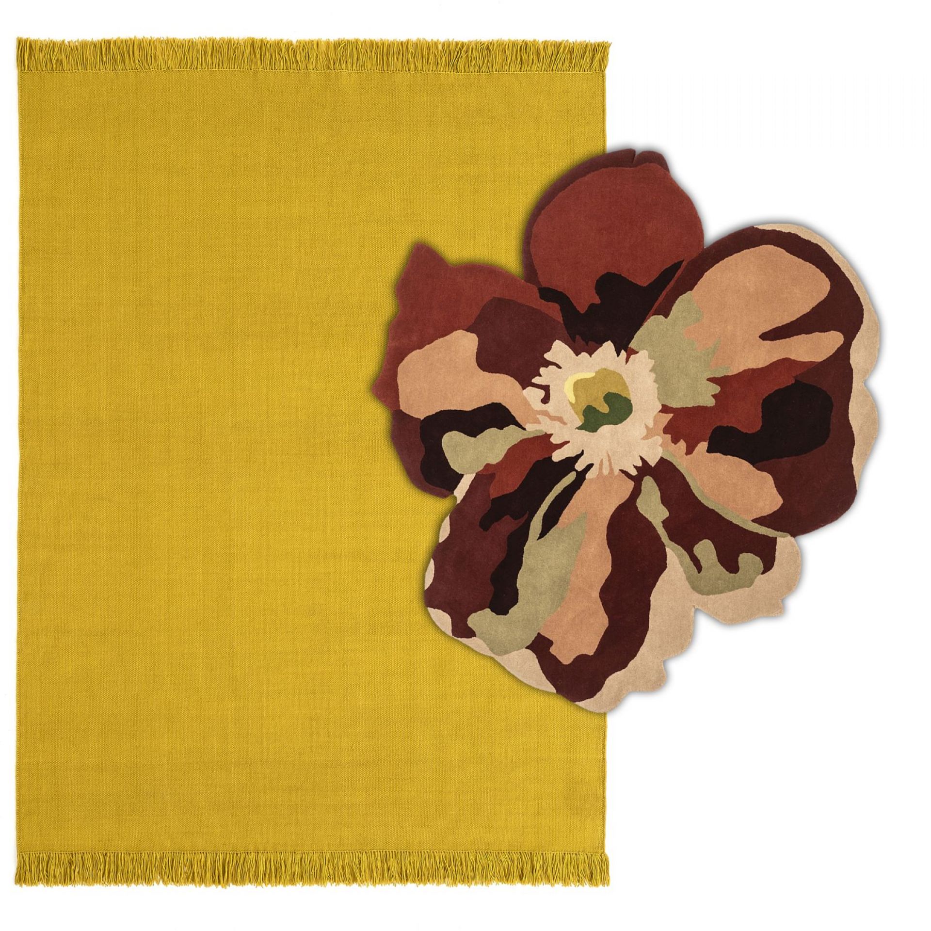 Nanimarquina Flora Bloom Teppich, 170x150 cm. Gelber Teppich mit floralem Muster. Designer Teppich.