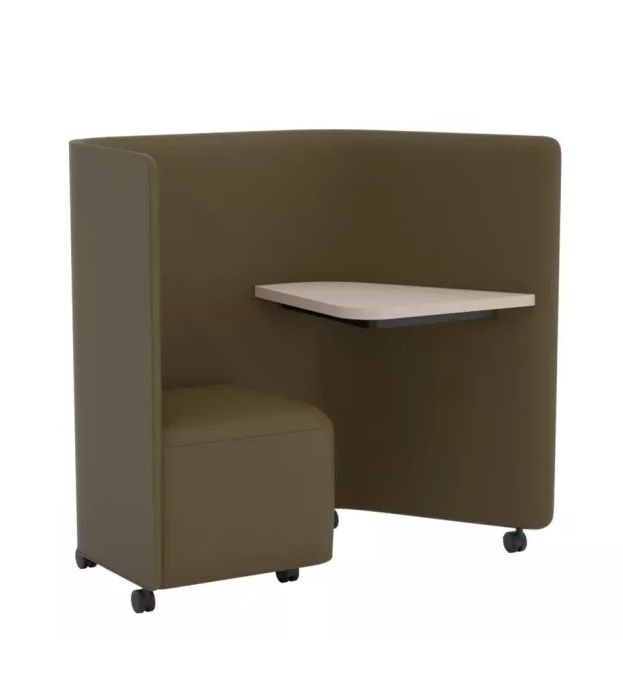 In OUT Office BU2267 Panel Lounge-stoel met bureau van Andreu World