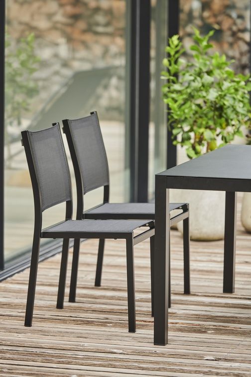 Fiam Aria buitentafel van Jan Kurtz