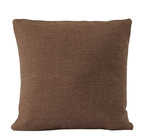 Muuto Mingle Cushion Kissen in Braun, quadratisch, aus strukturiertem Stoff für Wohnzimmer und Schlafzimmer.