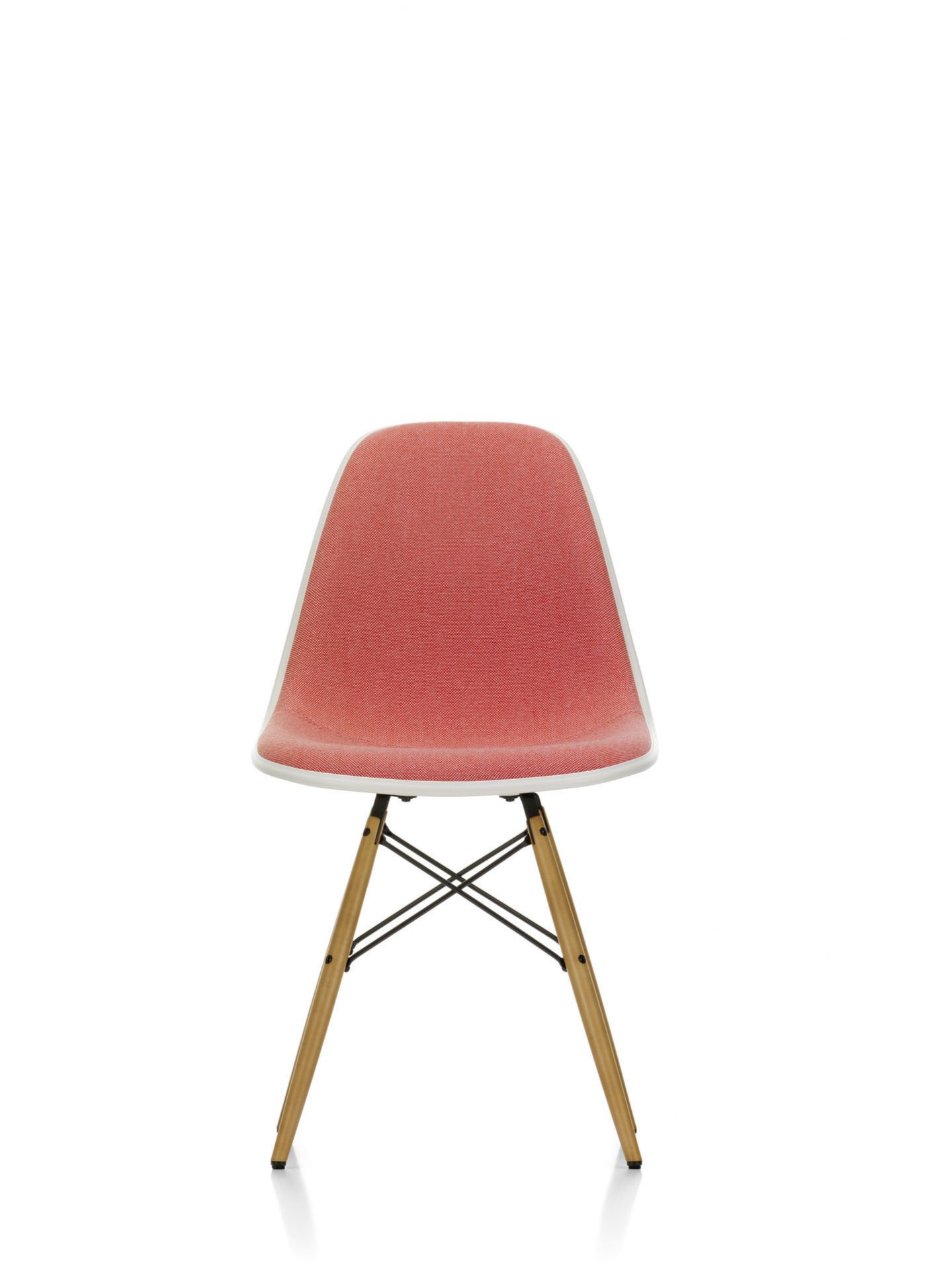 Vitra Eames DSW Stuhl mit Vollpolster in Rot, Holzbeine und weißer Sitzschale.