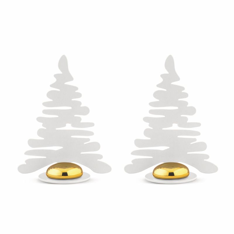 Zwei weiße Barkplace Tree Tischkartenhalter für Weihnachten mit goldenen Akzenten auf weißem Untergrund.