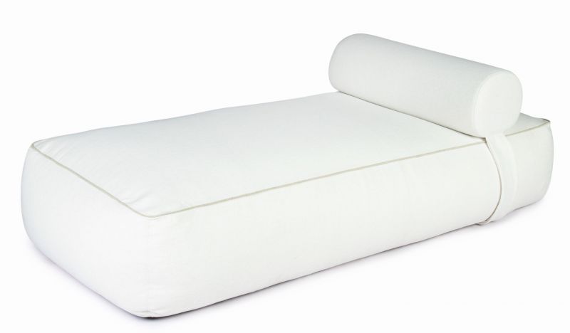 Weishäupl Maliha Lounge Bett Outdoor Cream mit passender Nackenrolle für entspannte Stunden im Freien.