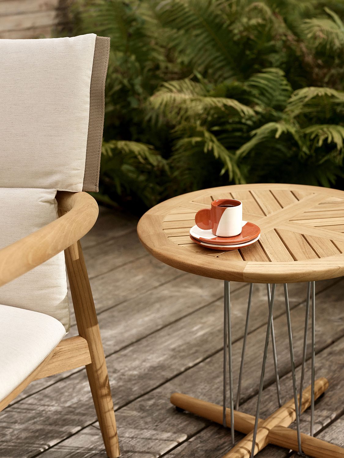 Embrace Outdoor Lounge Chair stoel met kussens van Carl Hansen & Søn