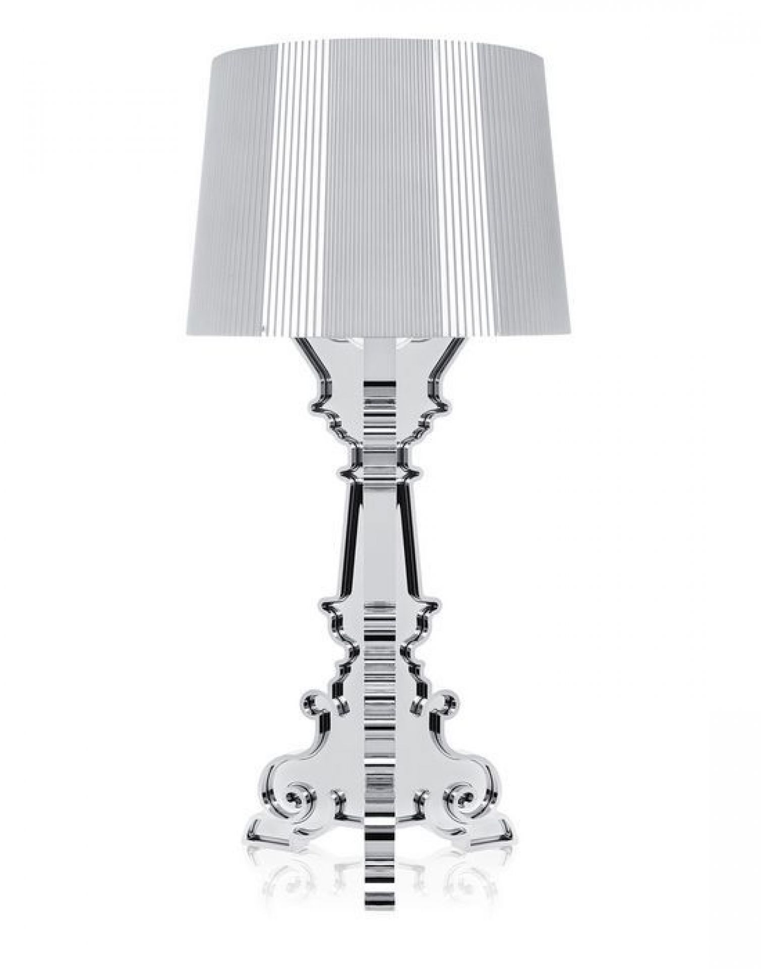 Silberne Bourgie Tischleuchte von Kartell: Elegante Designleuchte mit plissiertem Lampenschirm für stilvolle Beleuchtung.