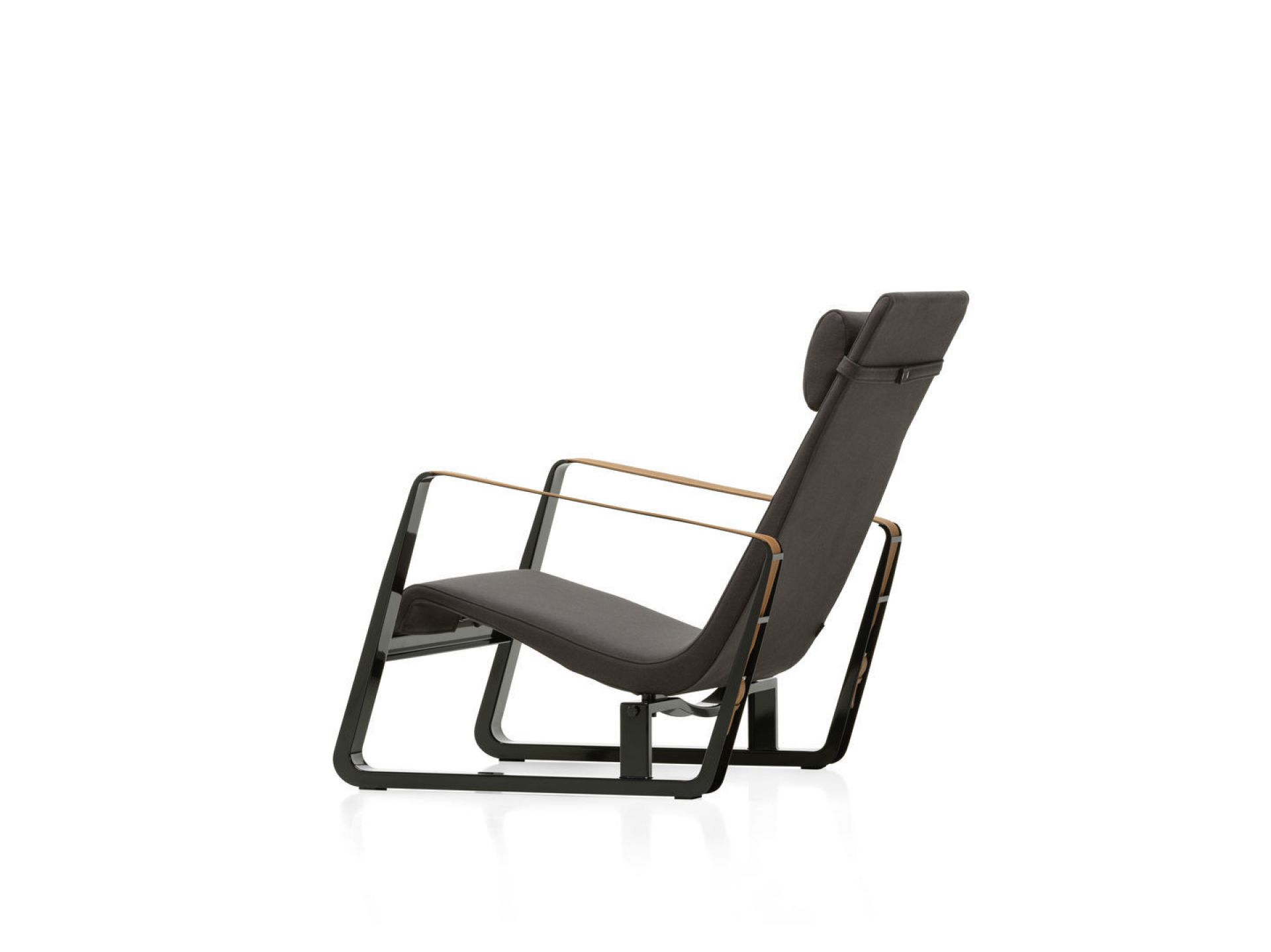 Vitra CitÉ Sessel, grauer Lounge Sessel mit hoher Rückenlehne und schwarzem Metallgestell, Seitenansicht.