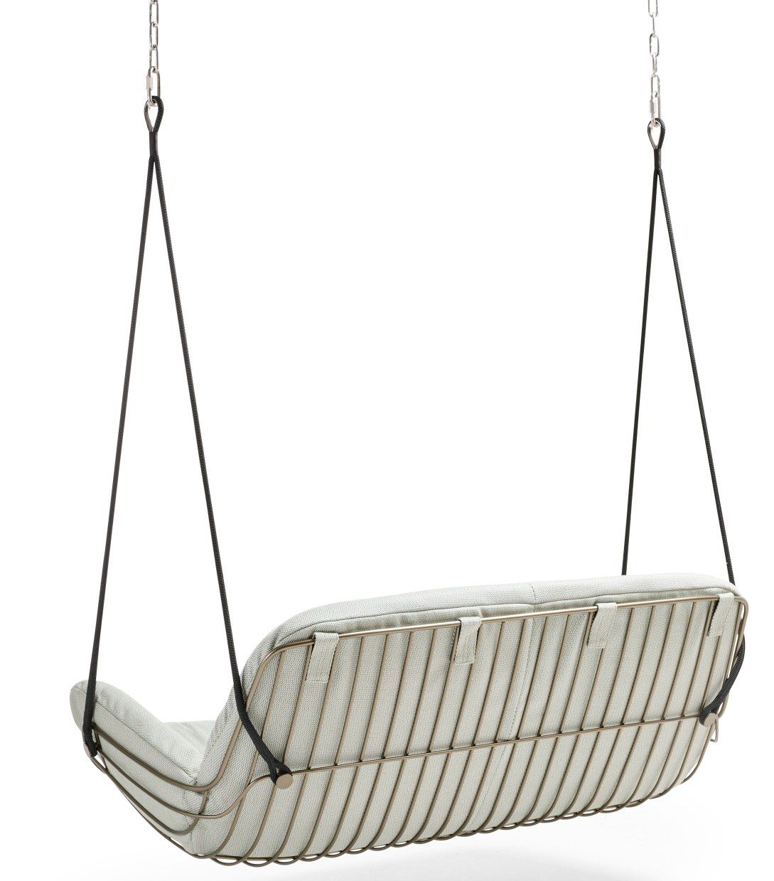 Nahaufnahme der Leyasol Lounge Couch, eine moderne Hängeschaukel für den Innen- und Außenbereich.