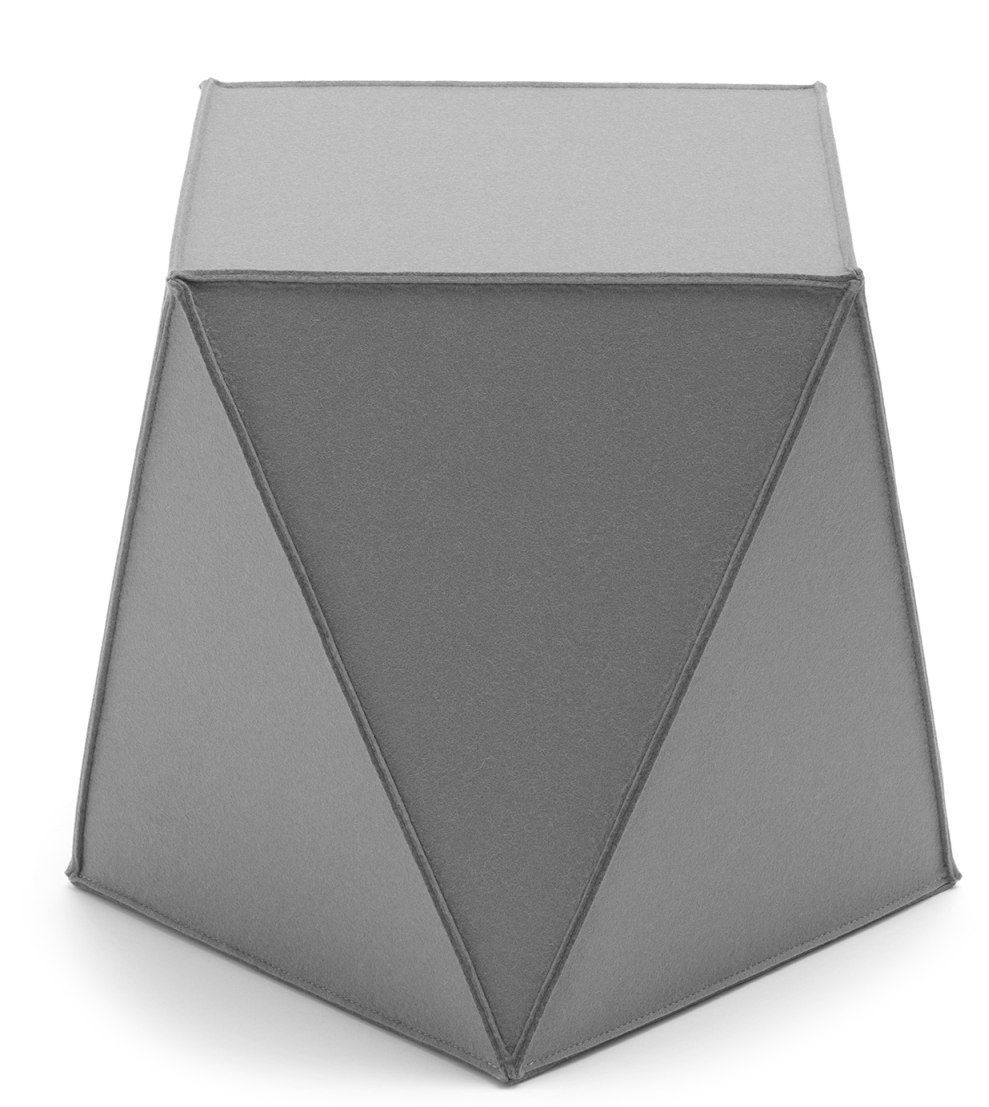 Grauer Brilli Sitzhocker von HEY-SIGN, moderner Filzhocker in geometrischer Form, ideal als Sitzmöbel und Dekoration.