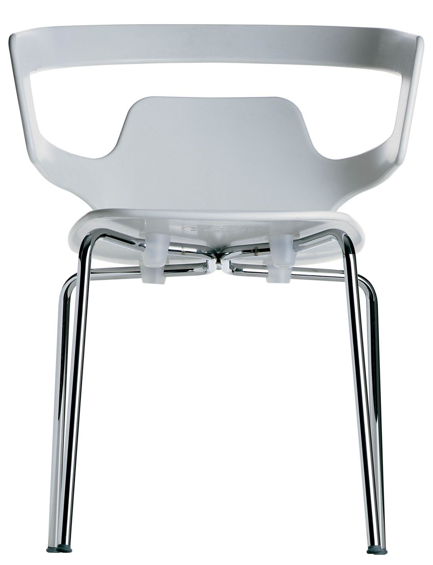 Ansicht von unten des weißen Segesta Chair 500 Stuhls mit glänzenden Chrombeinen für Esszimmer und Büro.
