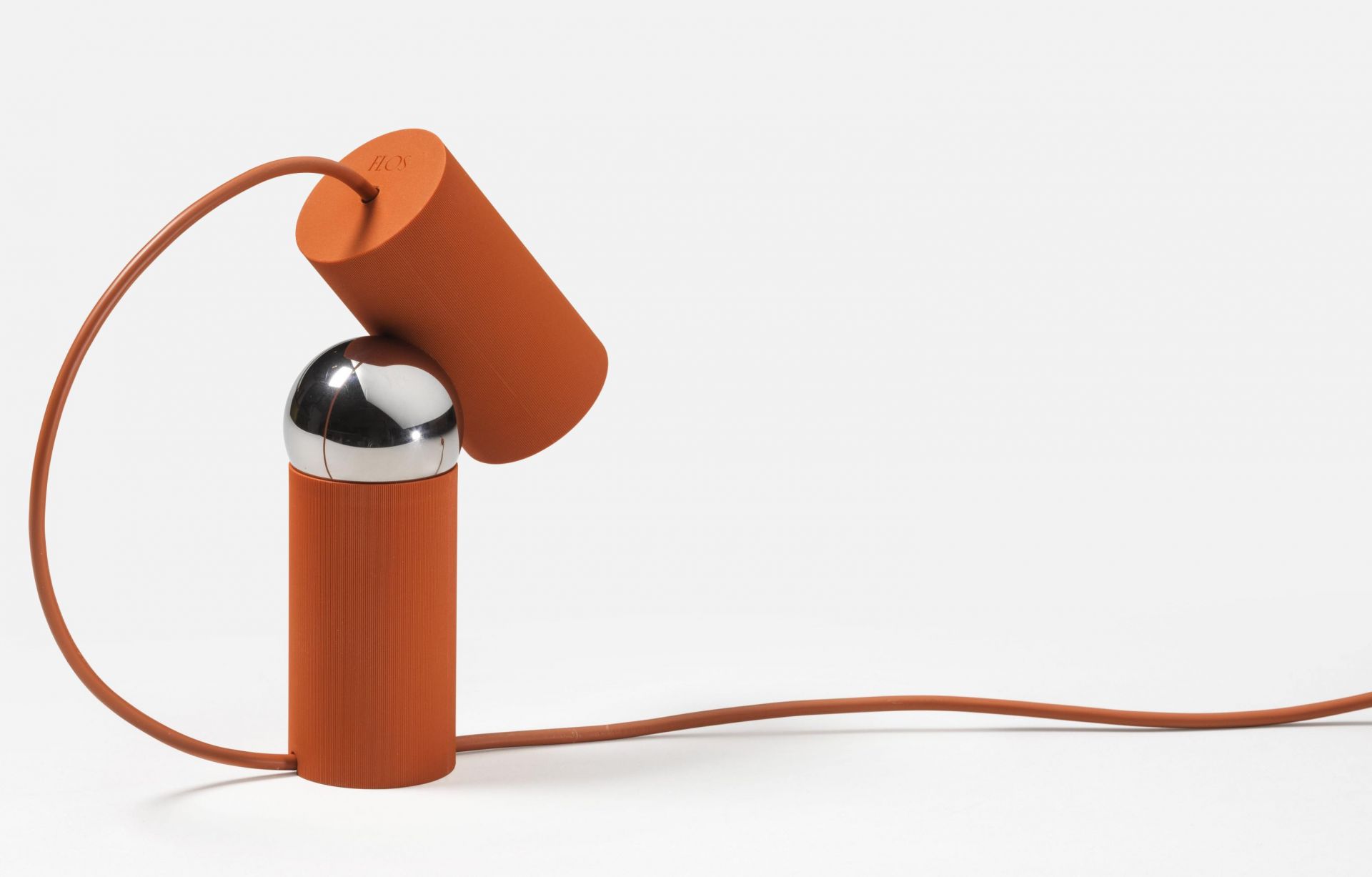 Bilboquet Tischleuchte von Flos in Orange mit Chrom-Kugel, moderne Design Lampe.