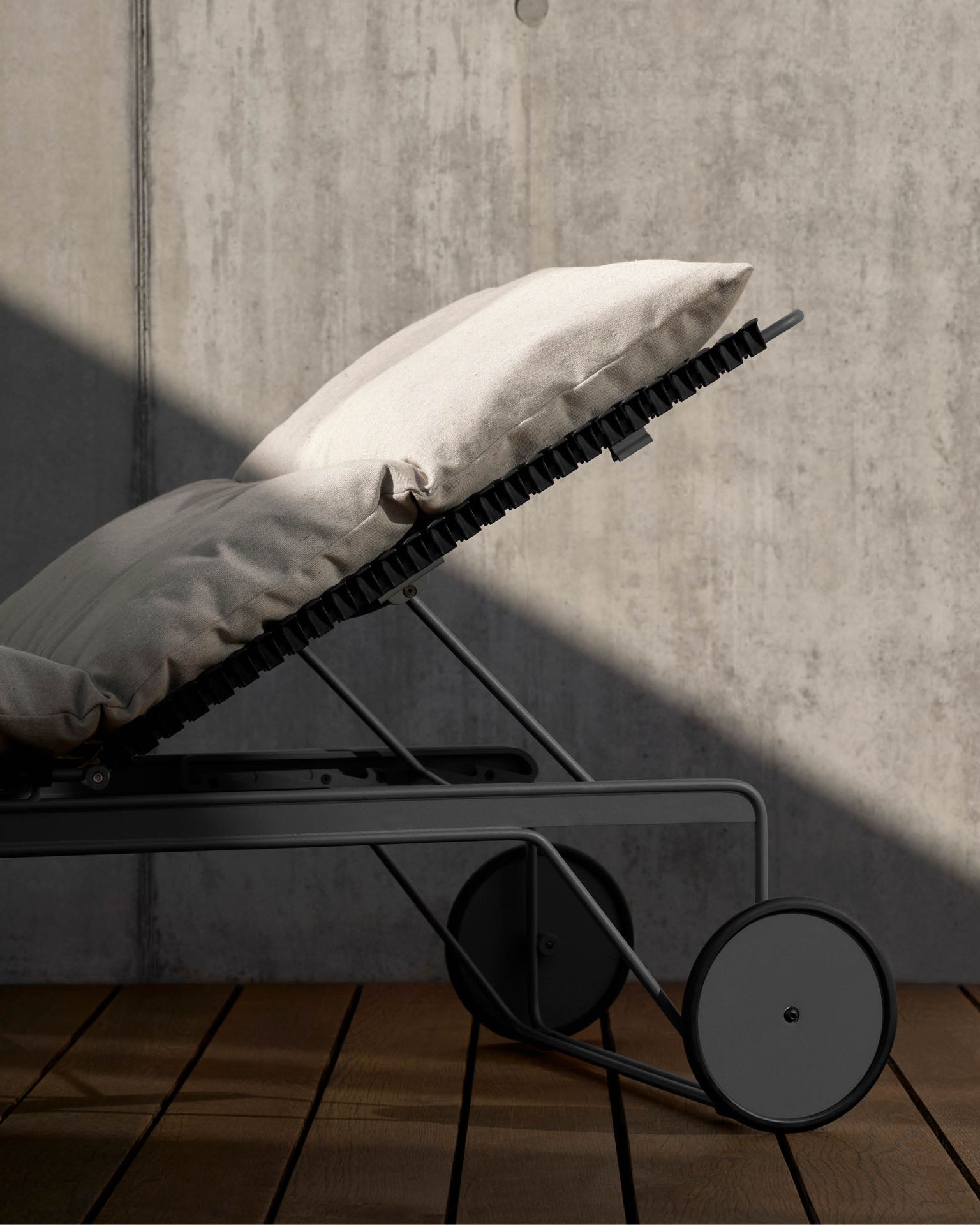 Click verstelbare chaise longue voor buiten Houe