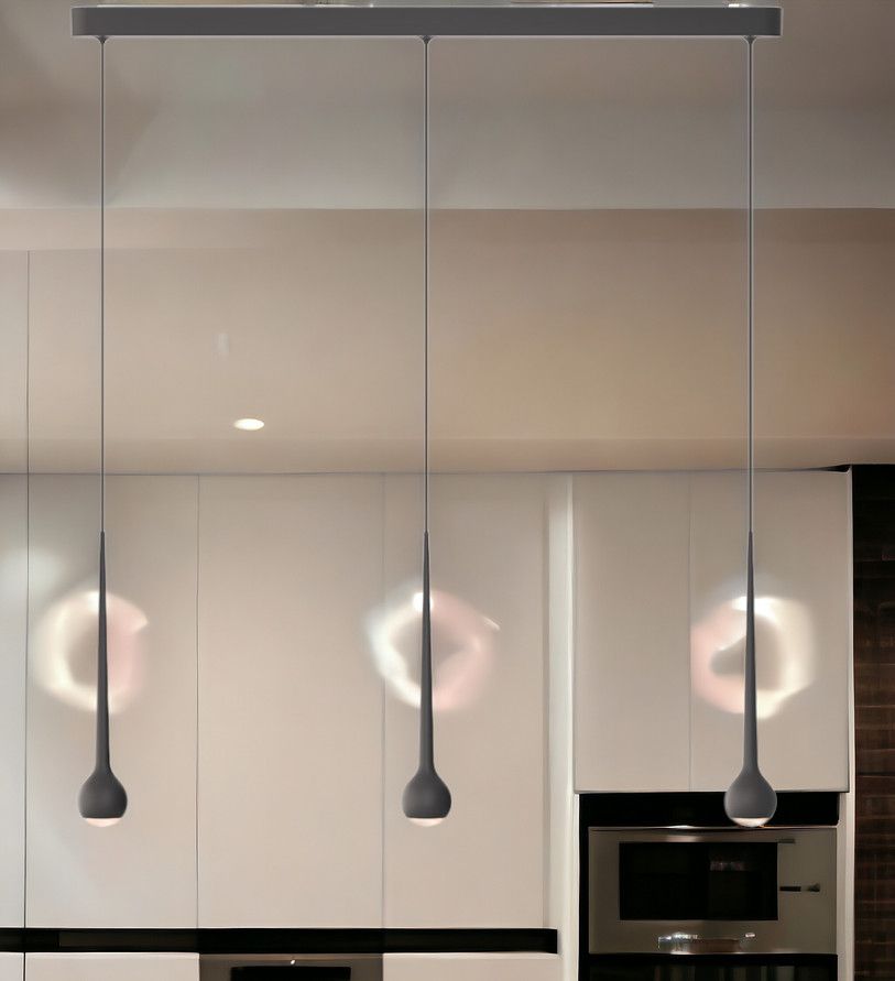 Falling Sun Trace Pendelleuchte in Grau, moderne Hängelampe mit drei tropfenförmigen Lampenschirmen für Esszimmer und Küche.