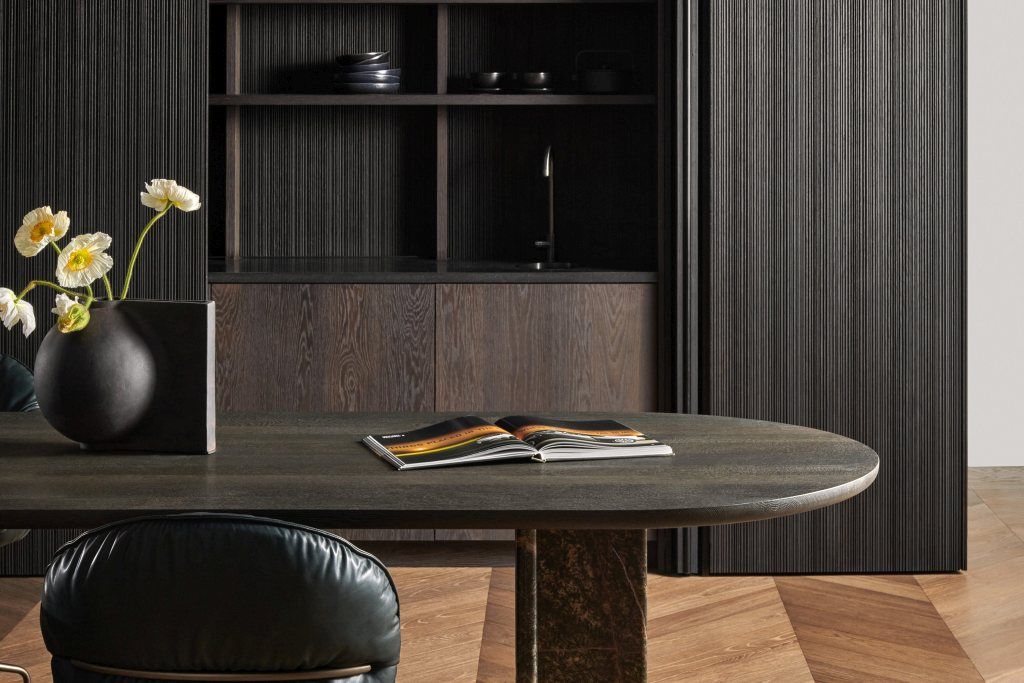 BC17 T-Rox ovale eettafel Janua 