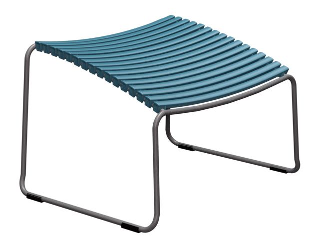 Houe Click Fußhocker für den Außenbereich, blaues Kunststoffgeflecht auf grauem Metallgestell, moderne Gartenmöbel.