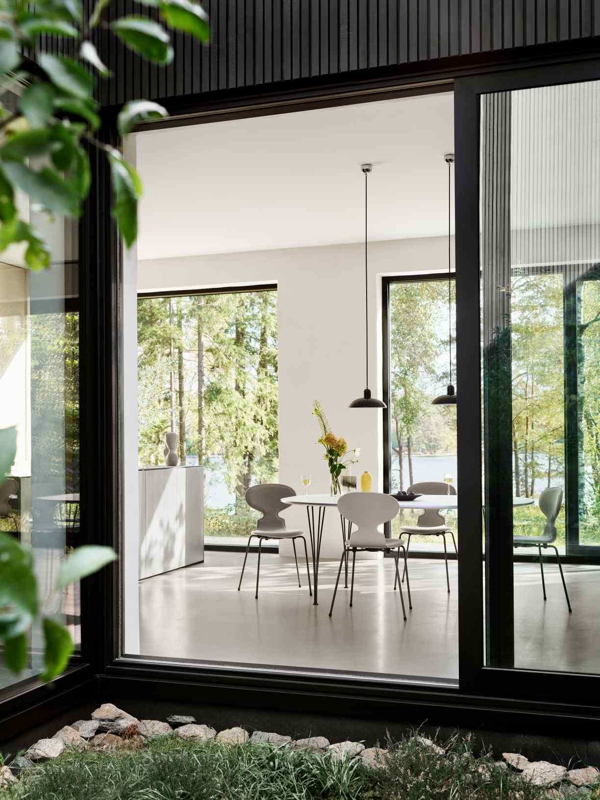 Tafelserie Super Elliptisch van Fritz Hansen