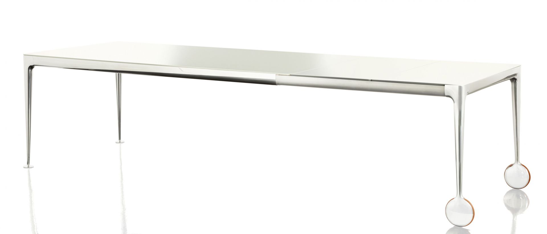 Big Will Table von Magis, ausziehbarer Esstisch mit Rollen, modernes Design für Esszimmer und Wohnbereich.