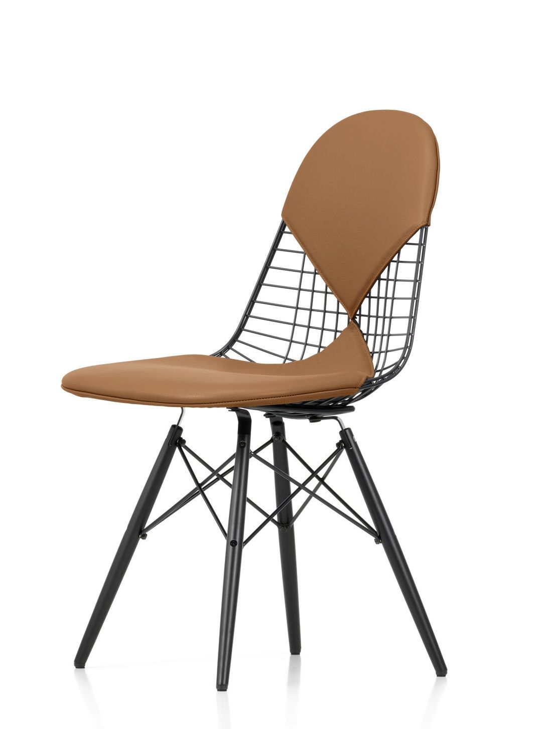 DKW-2 Wire Chair Stuhl von Vitra mit braunem Sitzpolster und Rückenlehne, schwarzes Drahtgestell und Stahlbeine.