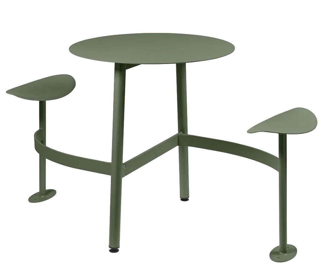 Fermob Bolder Gartentisch für zwei Personen in Moosgrün, ideal für kleine Balkone und Terrassen.