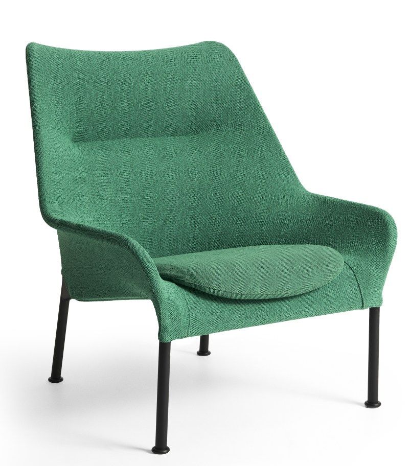 Grüner 02 Lounge Chair Sessel von Hay mit schwarzen Beinen, moderner Stoffbezug für Wohnzimmer und Büro.