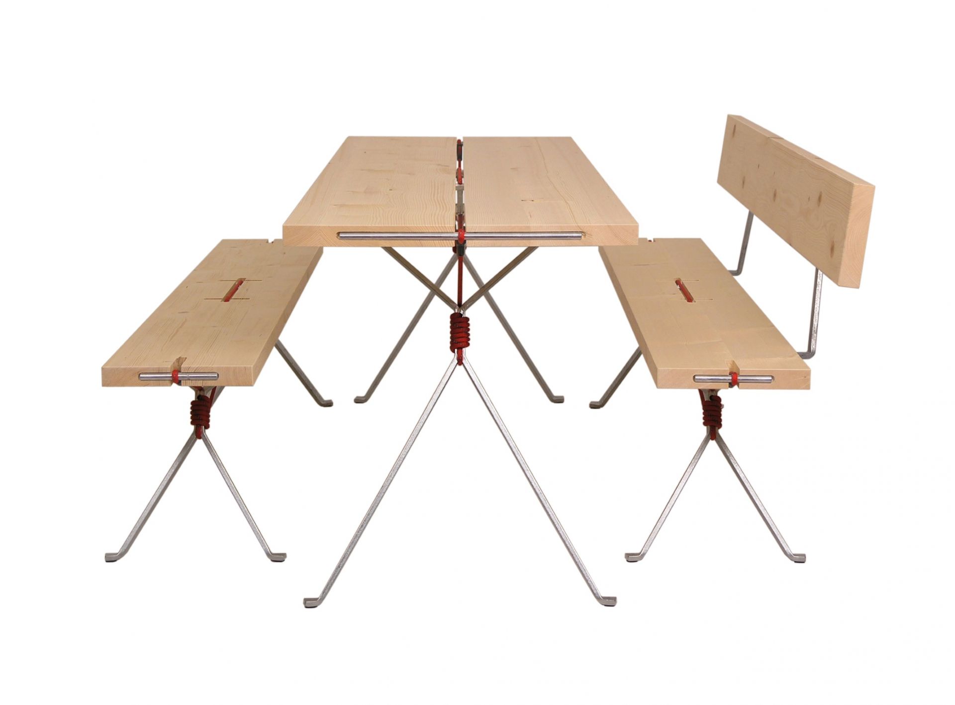 Kampenwand Bank von Moormann: Klappbare Picknickbank aus Holz mit Stahlgestell für den Garten.