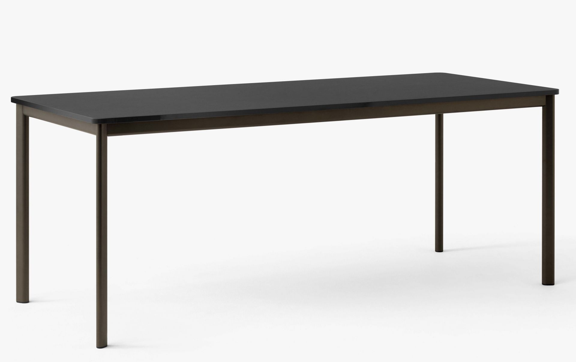 AndTradition Drip Table HW58 mit schwarzer Tischplatte und bronzefarbenem Gestell, moderner Esstisch für Esszimmer.