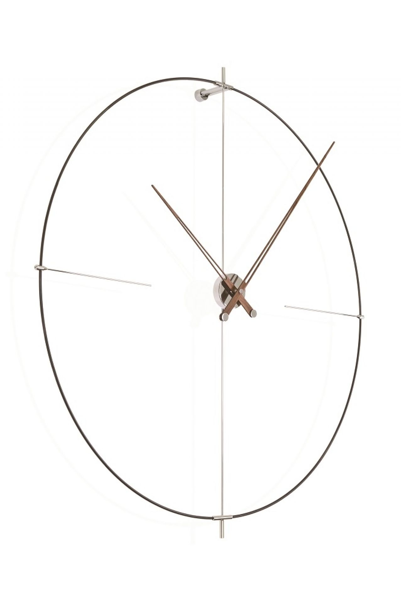 Nomon Wanduhr Bilbao N/L: Minimalistische Designeruhr mit braunen Zeigern und schwarzem Ring.