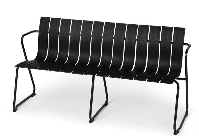 Schwarze Ocean Bank für den Außenbereich mit Lattenrost und Stahlgestell, moderne Gartenbank.