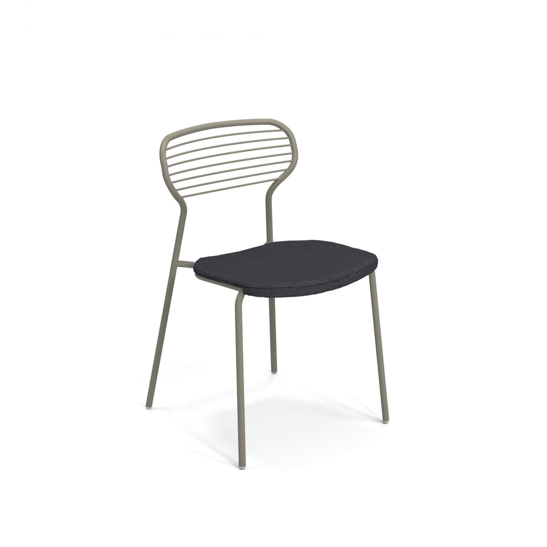 Emu Apero Stuhl mit grauem Metallgestell und dunkelgrauem Sitzkissen, Gartenstuhl für Outdoor.