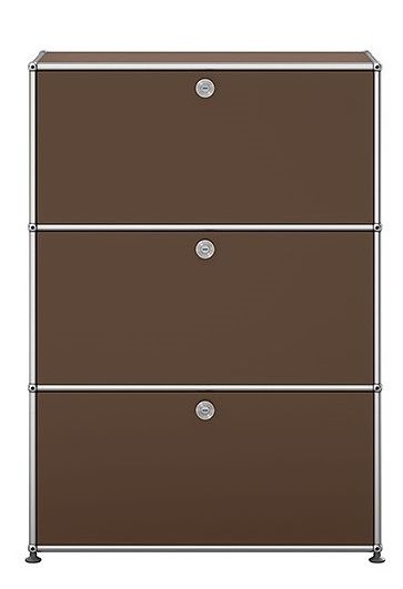 USM Haller Highboard in Braun mit drei Klappen und verchromtem Gestell, modernes Design.