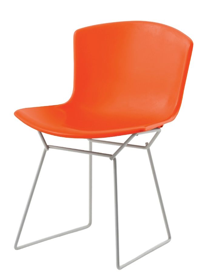Oranger Bertoia Kunststoffstuhl von Knoll International mit filigranem, weißem Drahtgestell. Moderner Design Stuhl.