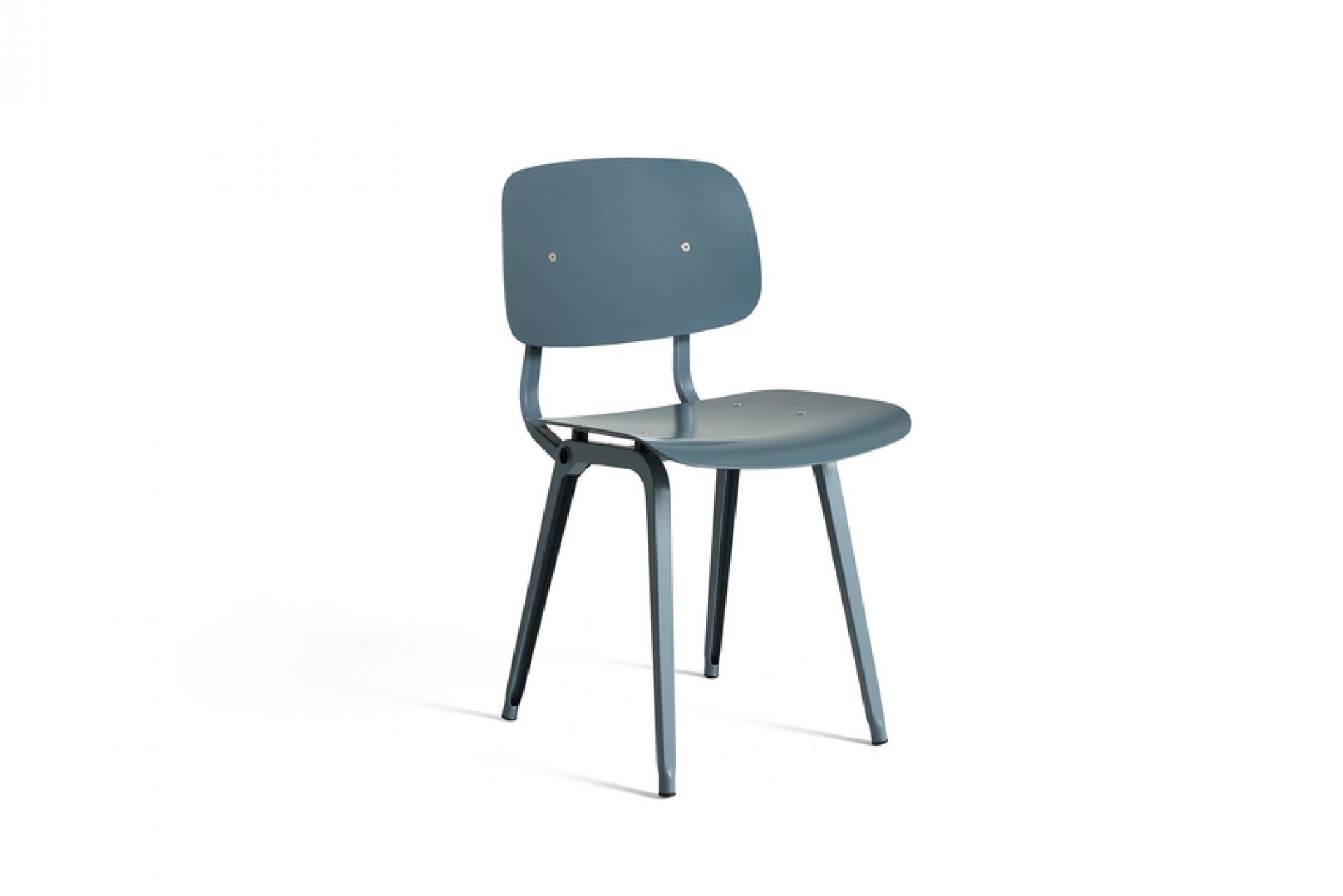 Blauer Revolt Chair Stuhl von Hay, Designstuhl für Esszimmer und Büro, skandinavisches Möbeldesign.