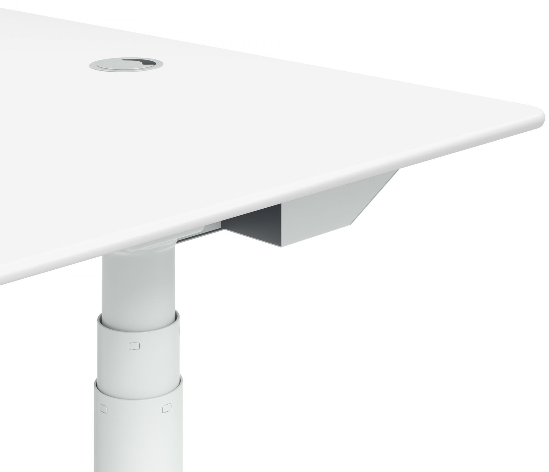 Detailansicht: Weißer Hilow Tisch mit höhenverstellbarem Gestell und Kabeldurchlass. Ergonomischer Bürotisch.