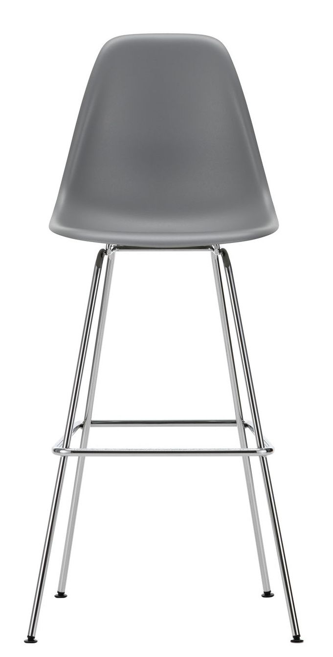 Grauer Eames Plastic Bar Stool Barhocker High Vitra mit verchromtem Metallgestell, Frontansicht.