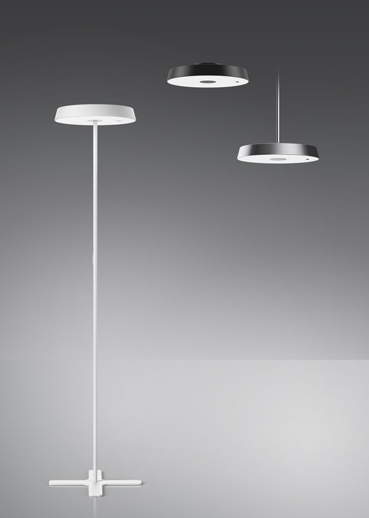 Produktbild: Koi-S Pendelleuchte und Stehleuchte von Belux, modernes Design, weiße Ausführung, 3000K Lichtfarbe.