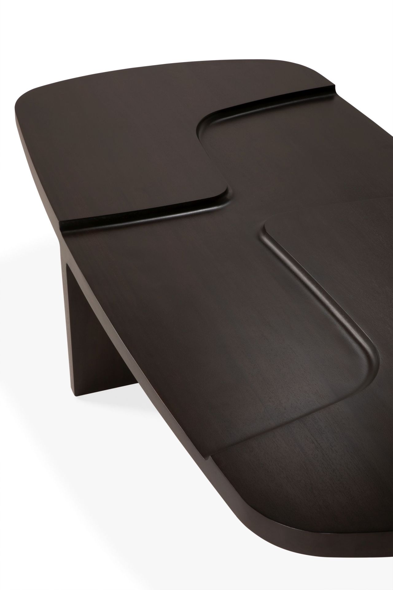 Brutalistische salontafel van Ethnicraft