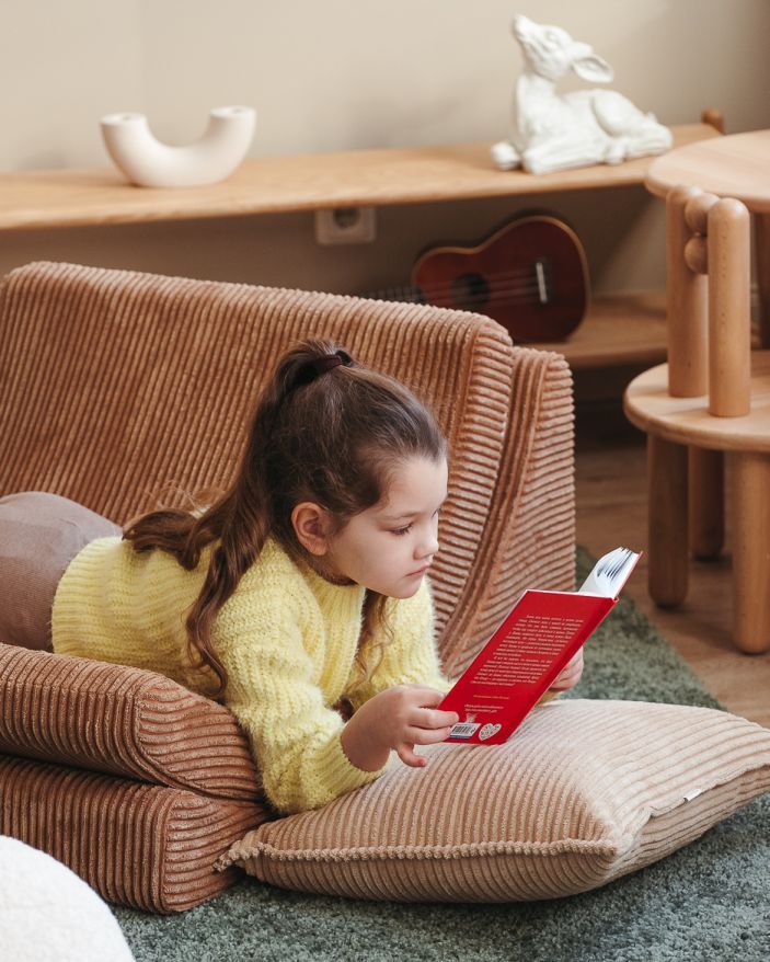 Mond kinderfauteuil van breedcorduroy van Wigiwama