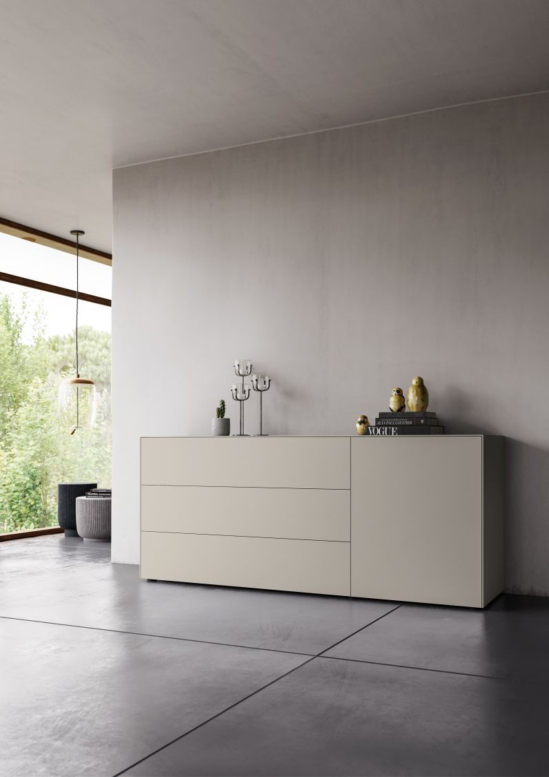 Piure Nex Pur Box Lowboard in Beige mit Schubladen und Tür, modernes Wohnzimmer Design.