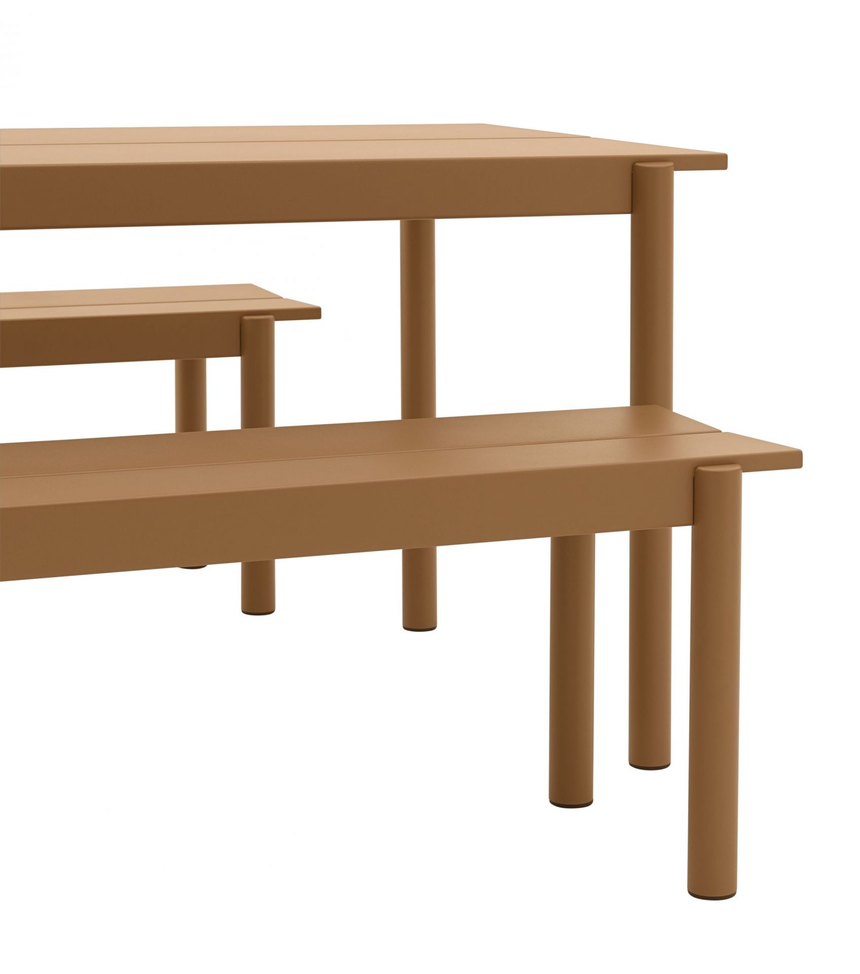 Muuto Linear Steel Bench Outdoor Bank in Bronze, moderne Gartenbank aus Stahl für den Außenbereich.