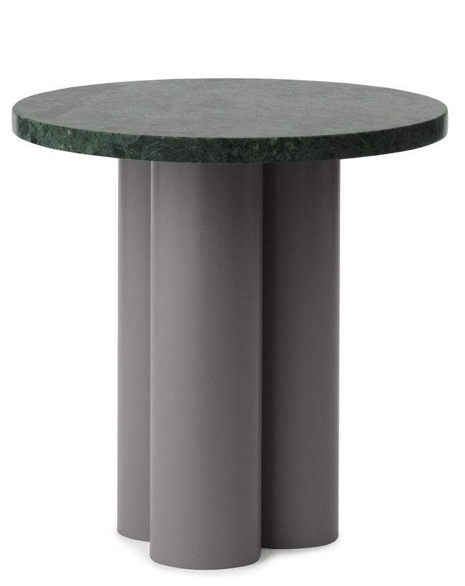 Dit Coffee Table von Normann Copenhagen: Beistelltisch mit grüner Marmorplatte und grauem, zylindrischem Dreibein-Gestell.