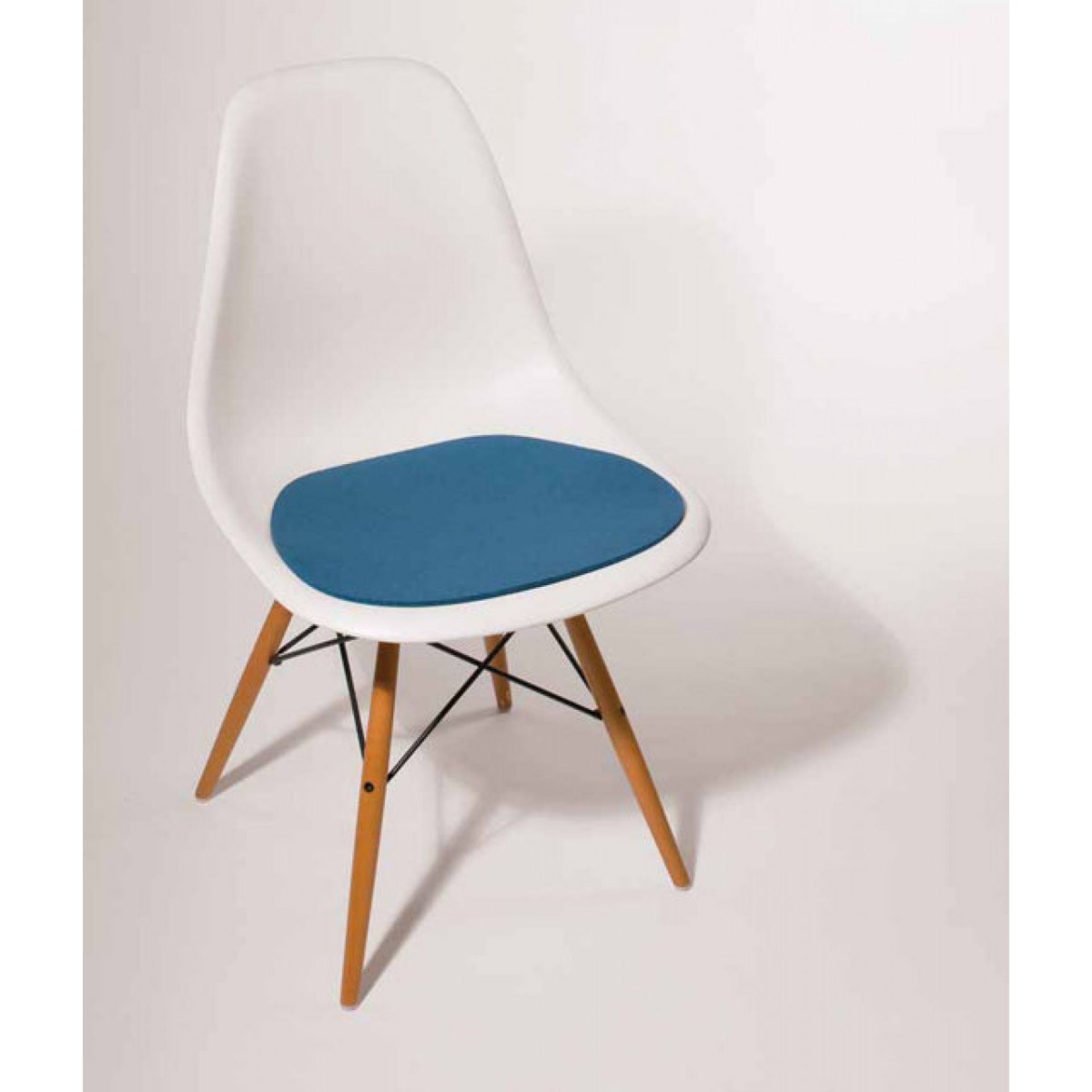 Zitkussen - Viltkussen Eames Side Chair DSR, DSW, DSX Parkhaus Berlin
