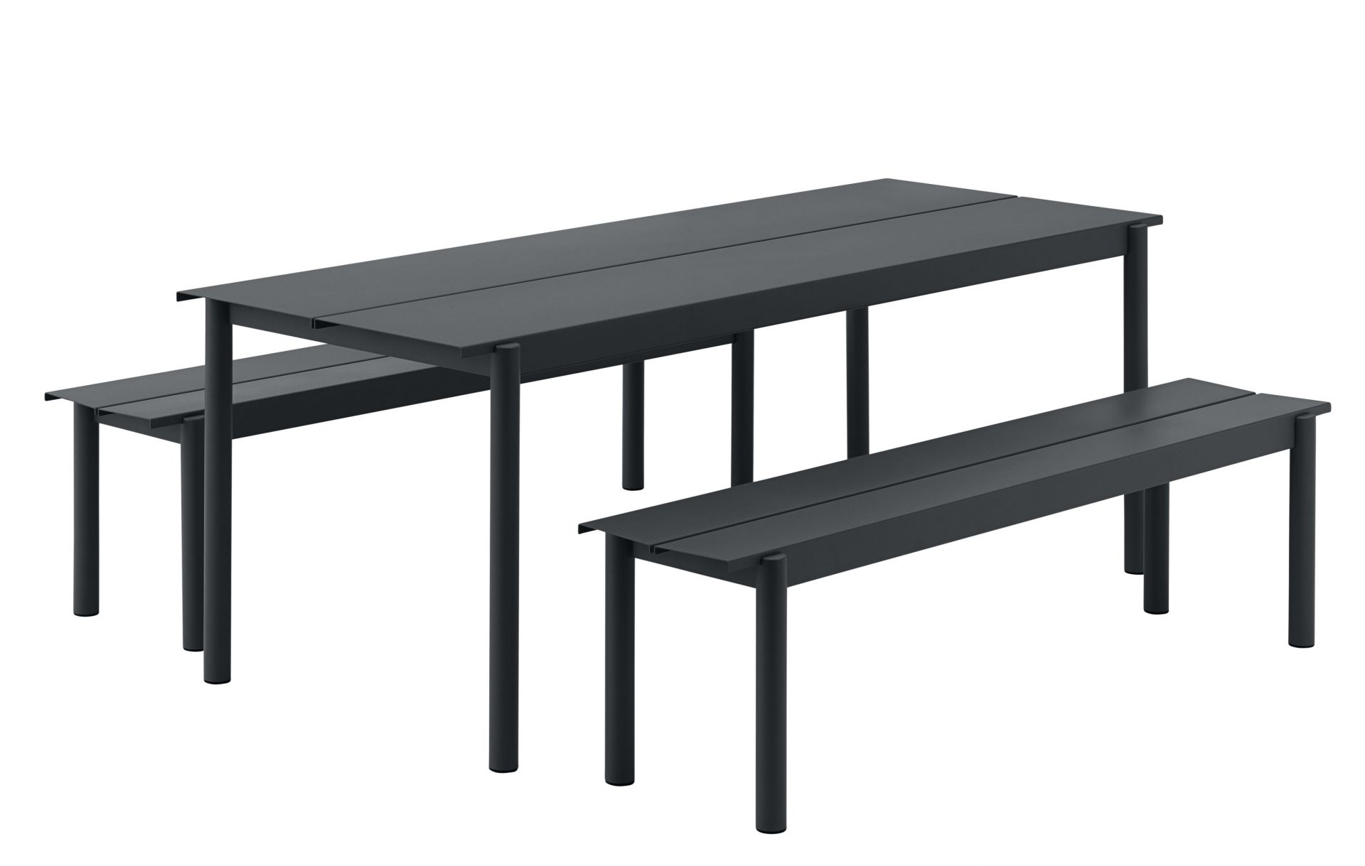 Muuto Linear Steel Tisch Grau mit zwei Bänken für den Außenbereich, modernes Gartendesign.
